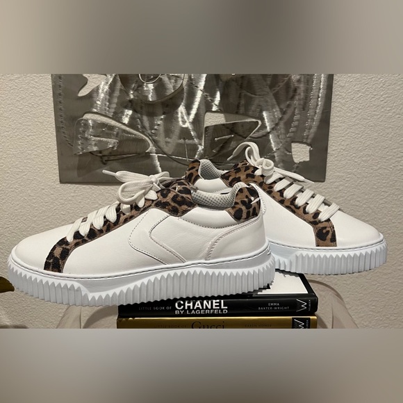 NWOT Voile Blanche Lipari Sneakers- Leather- White w/ Leopard Print - Picture 3 of 16